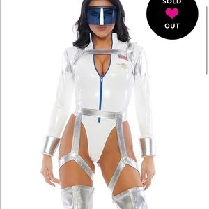 YANDY astronaut Halloween costume .